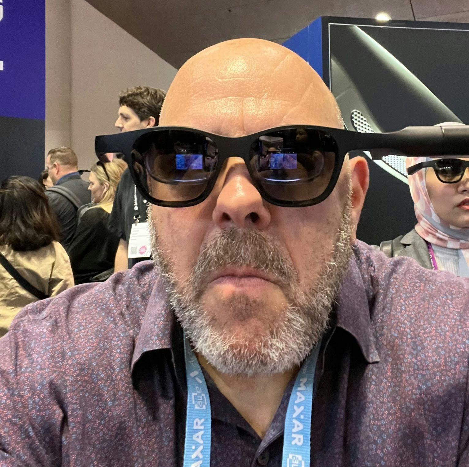 Adam Kleinberg in 3D glasses